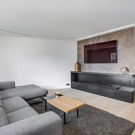 Apartment Luxury Near Eiffel Tower Paris